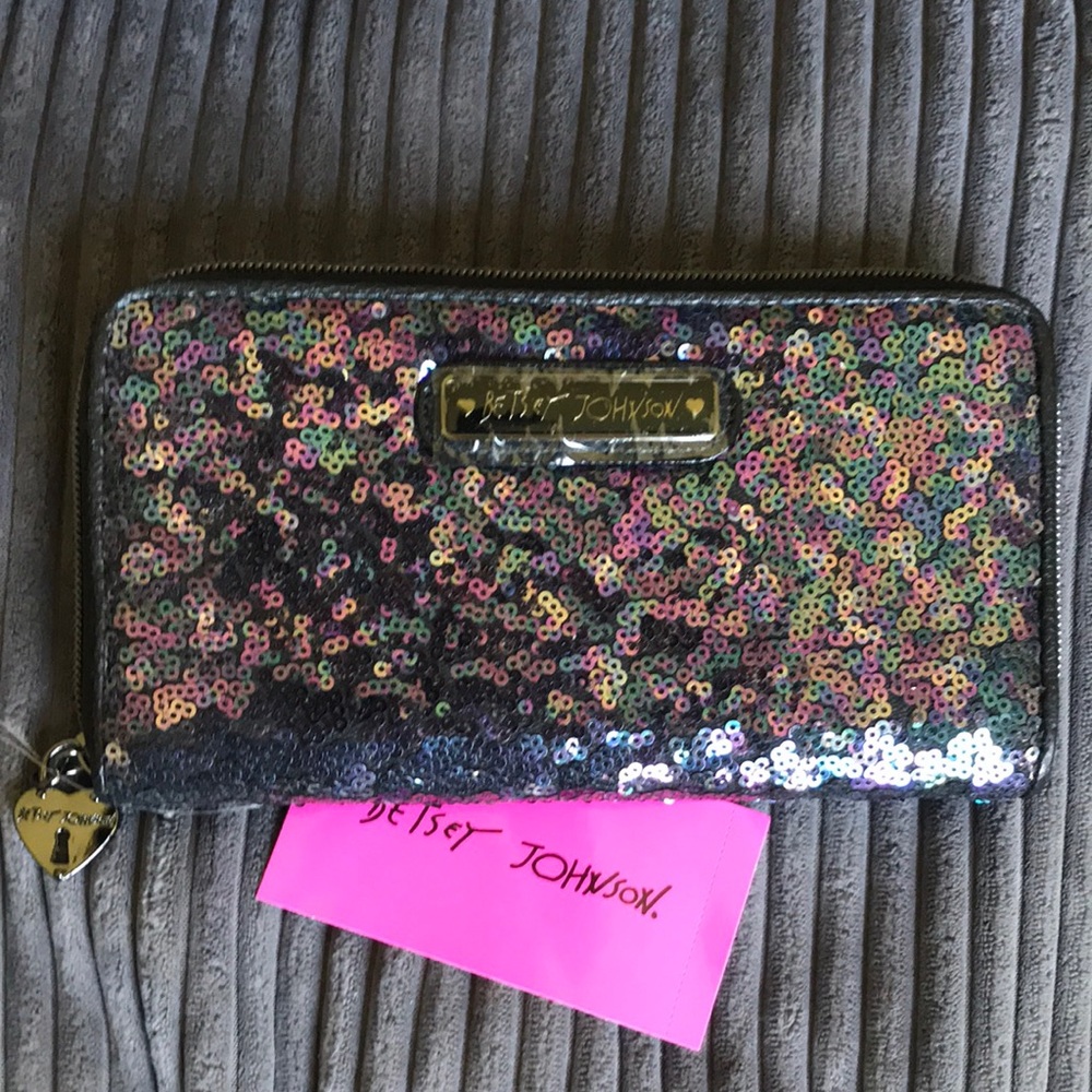 NWT Betsey Johnson wallet